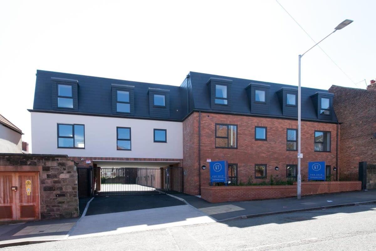 Stunning 2 Bedroom Apartment In Wallasey Extérieur photo