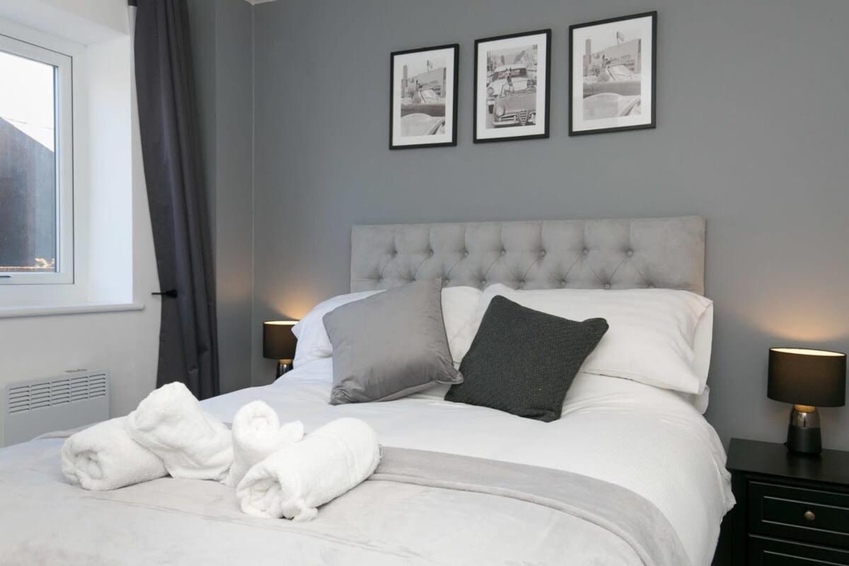 Stunning 2 Bedroom Apartment In Wallasey Extérieur photo