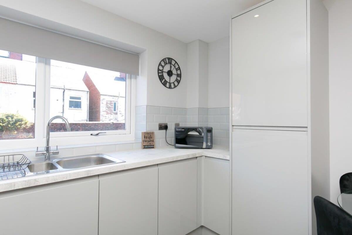 Stunning 2 Bedroom Apartment In Wallasey Extérieur photo