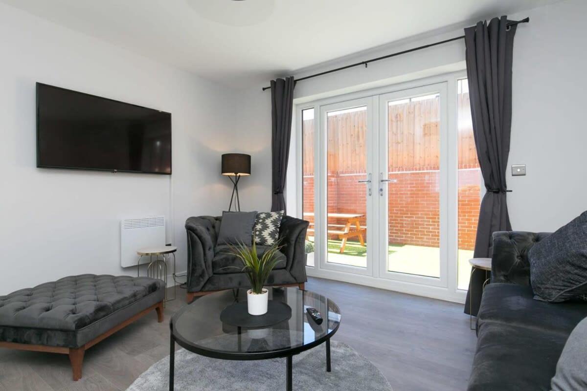 Stunning 2 Bedroom Apartment In Wallasey Extérieur photo